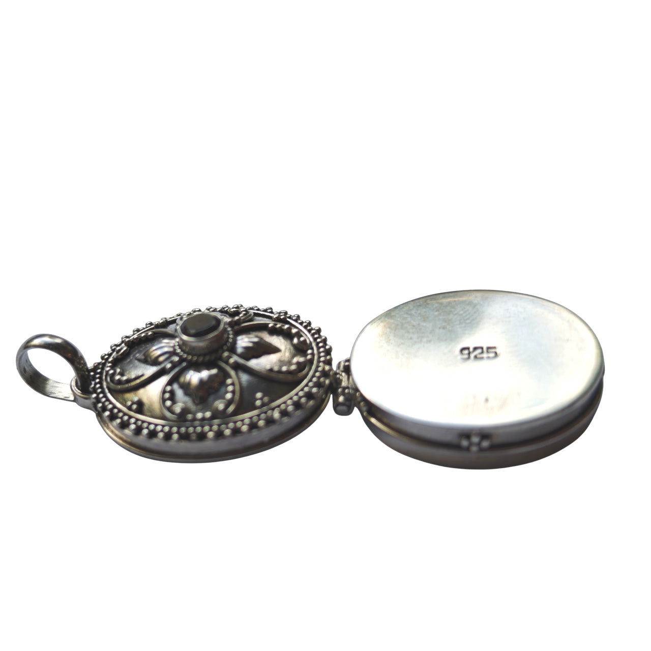 Silbermedaillon oval mit Granat  Anhänger 925er Silber 28x21mm