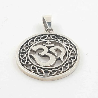 Om Aum Anhänger Schmuck Sanskrit keltischer Knoten Unedlichkeit Silber