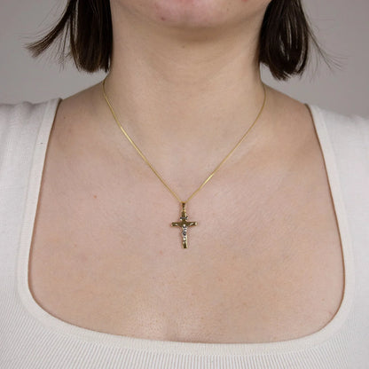 Anhänger Kreuz Korpus   585 Gold  mit vergoldeter Silberkette