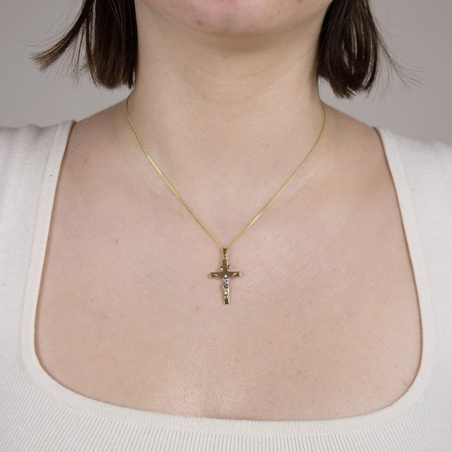 Anhänger Kreuz Korpus   585 Gold  mit vergoldeter Silberkette