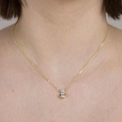 Anhänger Zirkonia  333 Gold rhodiniert mit vergoldeter Silberkette