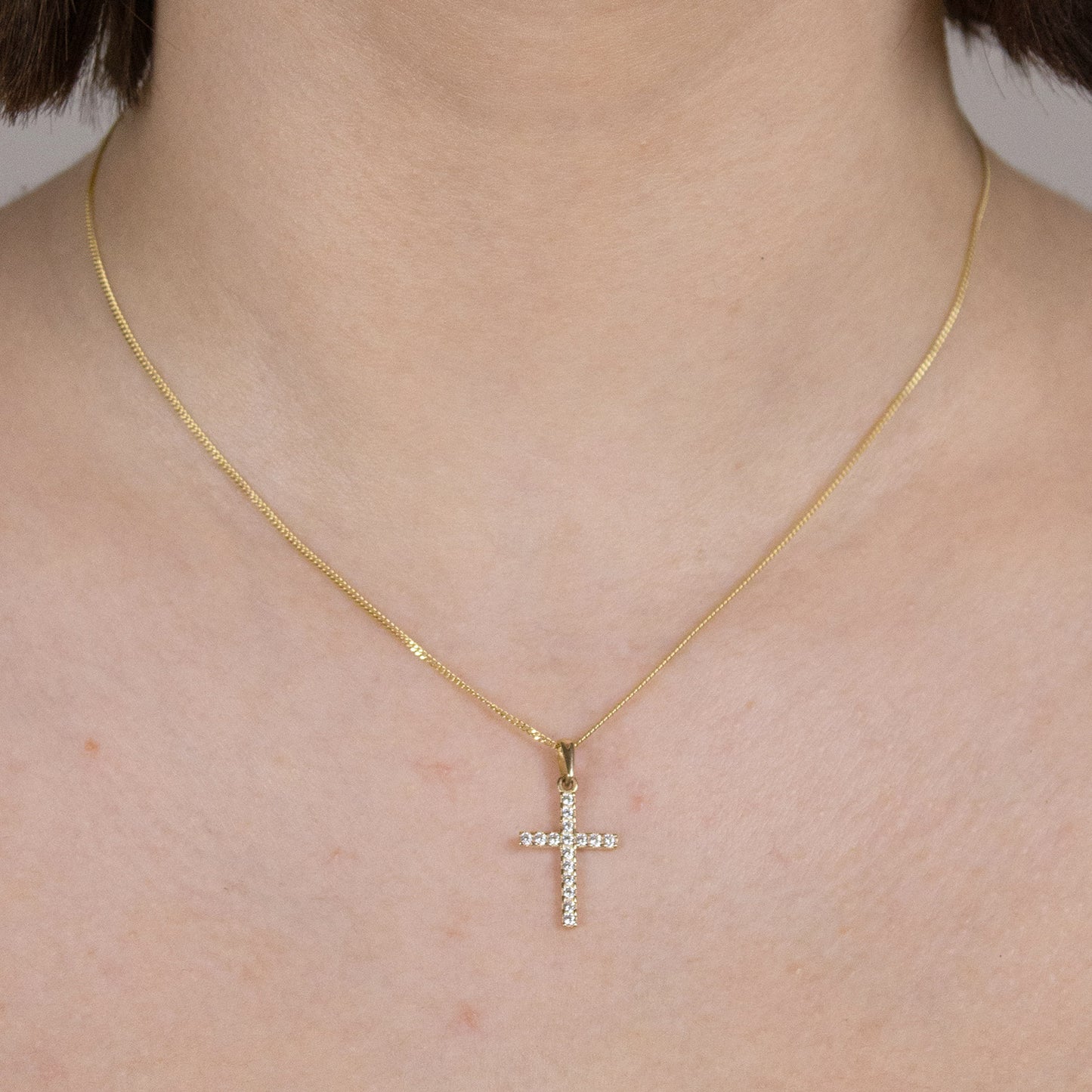 Anhänger Kreuz Zirkonia  333-8 Karat Gold mit vergoldeter Silberkette