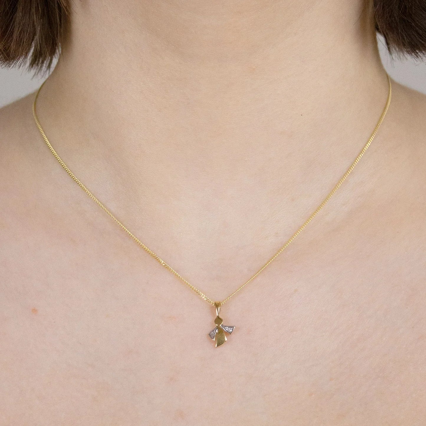Anhänger Engel mit Zirkonia mit Kette 1,1 mm 333-8 Karat Gold