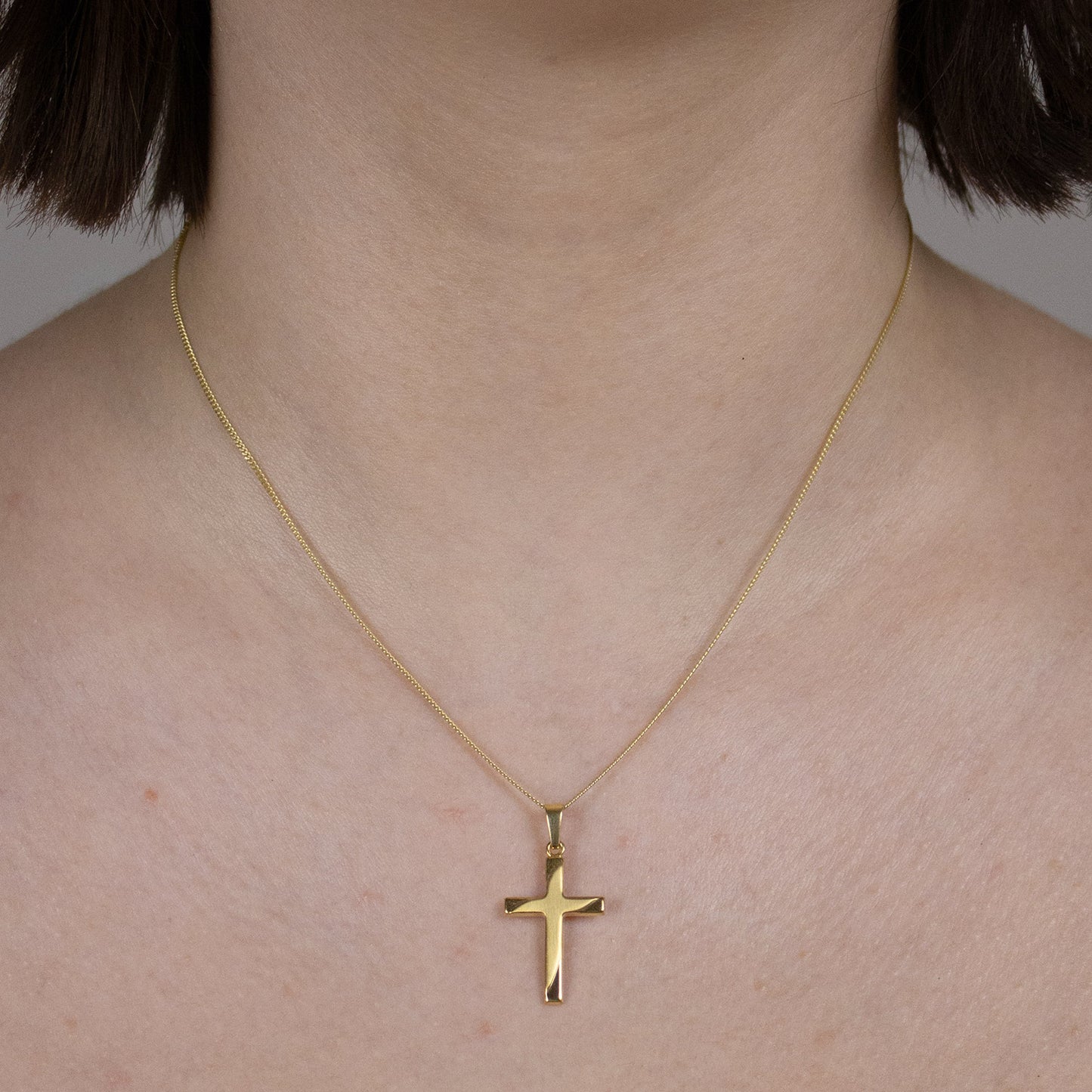 Anhänger Kreuz   333-8 Karat Gold mit vergoldeter Silberkette