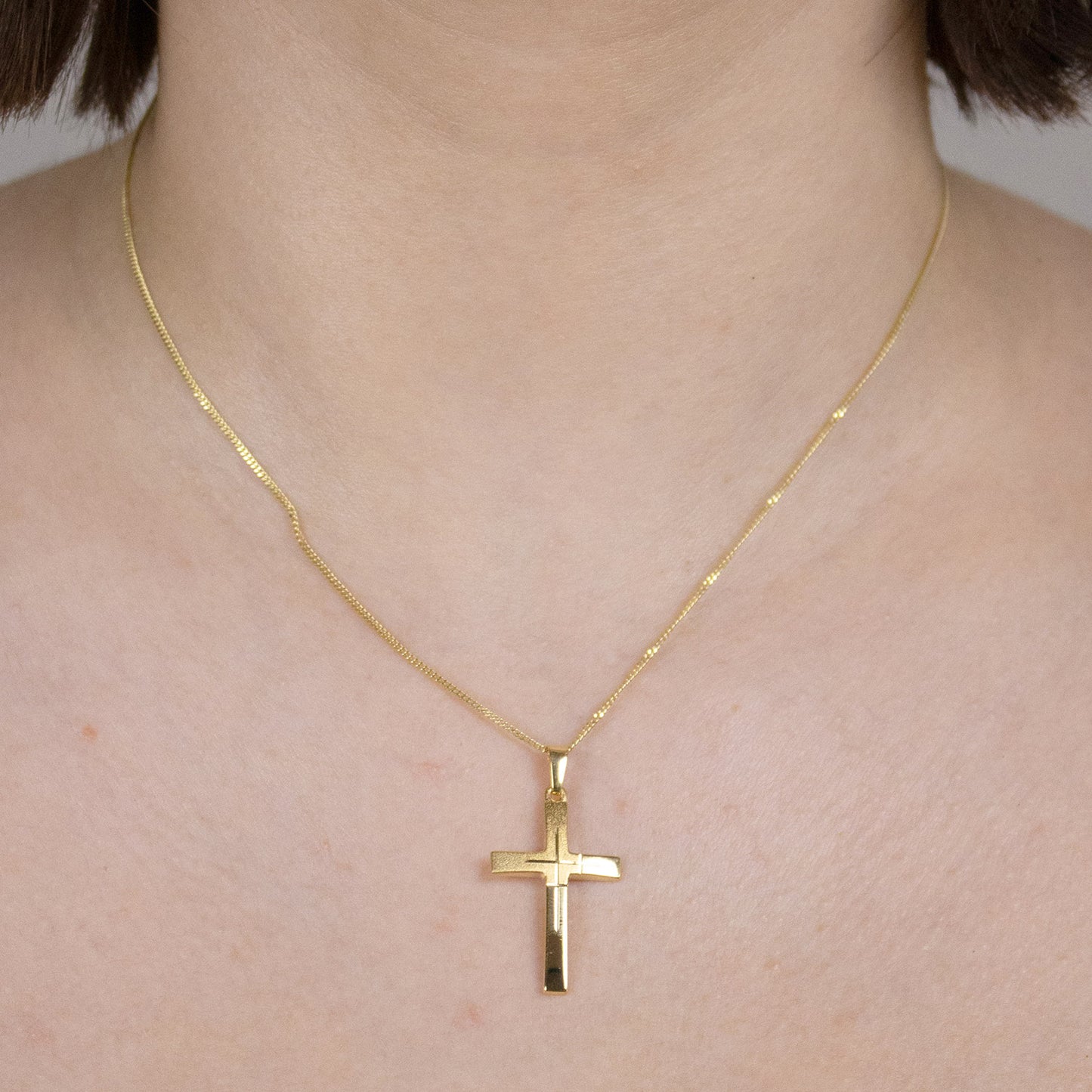 Anhänger Kreuz   333-8 Karat Gold mit vergoldeter Silberkette