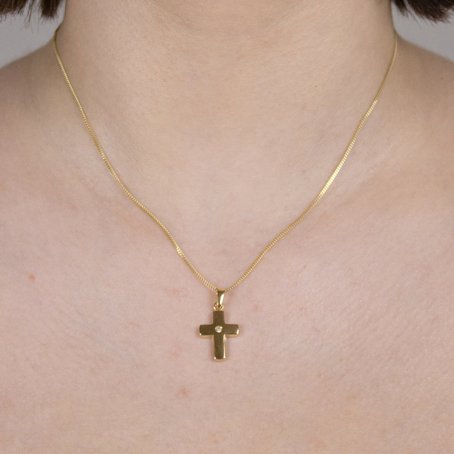 Anhänger Kreuz Zirkonia  333-8 Karat Gold mit vergoldeter Silberkette