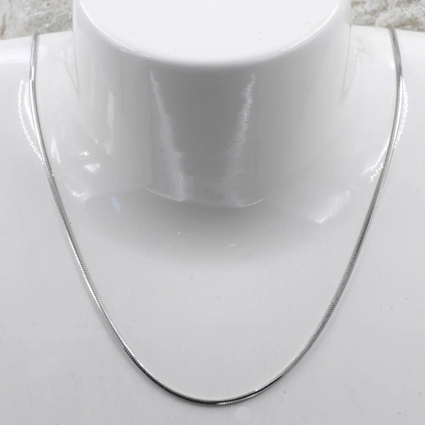 0,8 mm 42 cm 333 - 8 Karat Weißgold Schlangenkette diamantiert massiv Gold hochwertige Goldkette  2,2 g