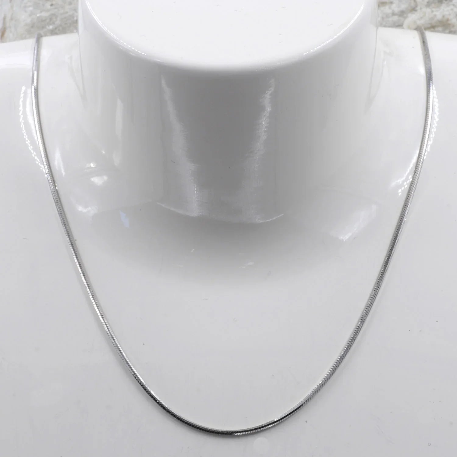 0,8 mm 42 cm 333 - 8 Karat Weißgold Schlangenkette diamantiert massiv Gold hochwertige Goldkette  2,2 g