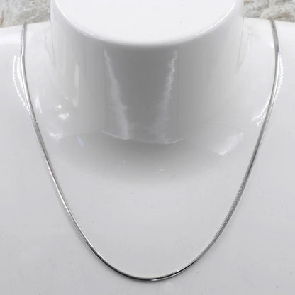 0,8 mm 42 cm 333 - 8 Karat Weißgold Schlangenkette diamantiert massiv Gold hochwertige Goldkette  2,2 g