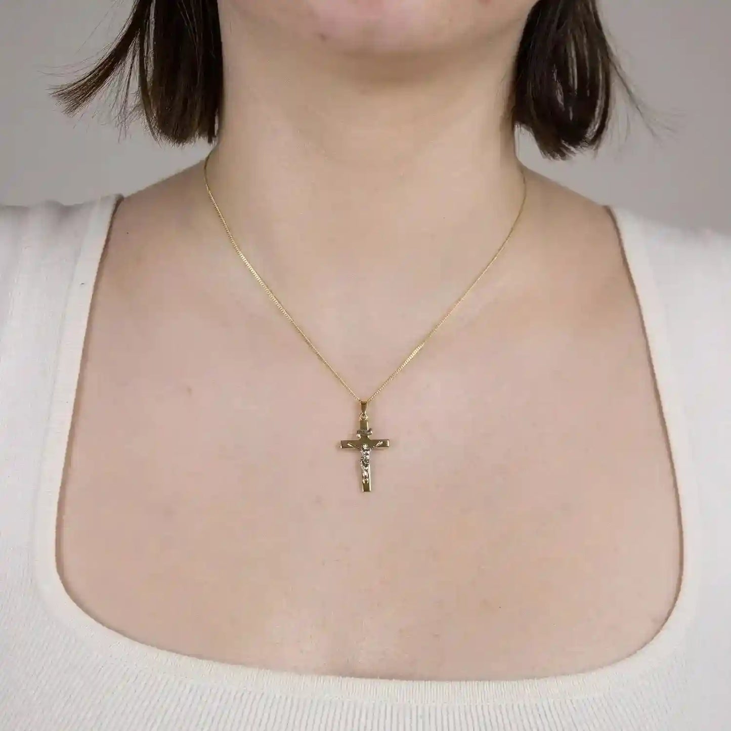 Anhänger Kreuz Korpus   585 Gold  mit vergoldeter Silberkette