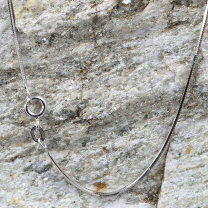Goldkette Schlangenkette Länge 42cm - Breite 0,8mm - 333-8 Karat Weißgold - Firma Holzenplotz - Silberketten-Goldketten.de 