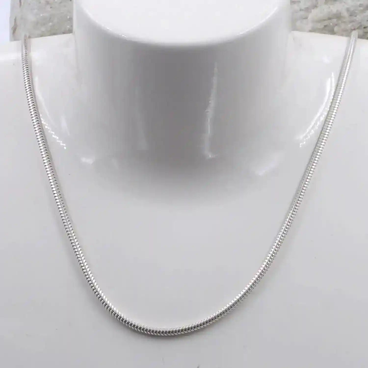 1,4 mm 42 cm 750 - 18 Karat Weißgold Schlangenkette rund massiv Gold hochwertige Goldkette  6,1 g