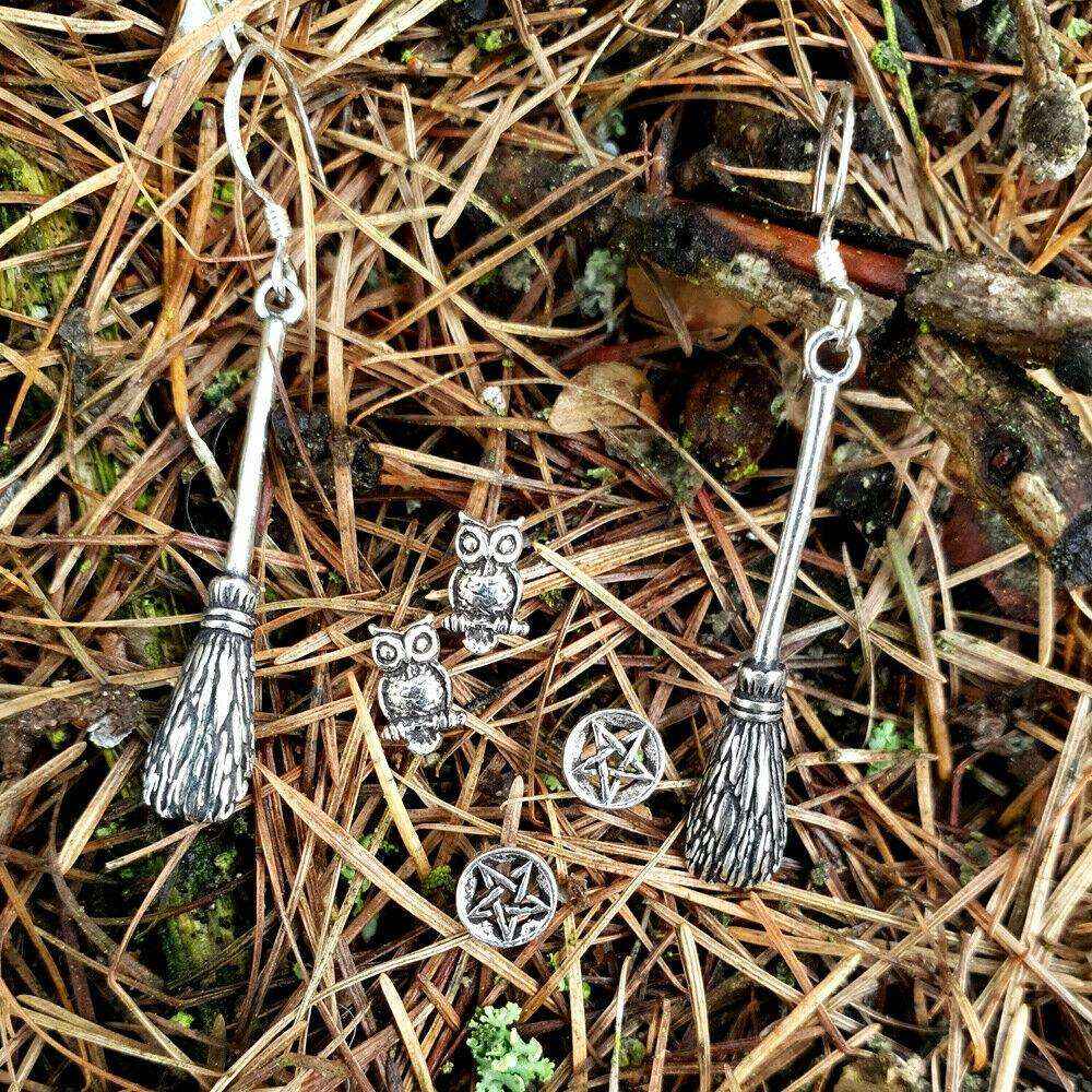 Magie Hexe Pentagramm Besen Zauber Eule Ohrstecker Ohrringe Ohrhänger - Firma Holzenplotz - Silberketten-Goldketten.de 