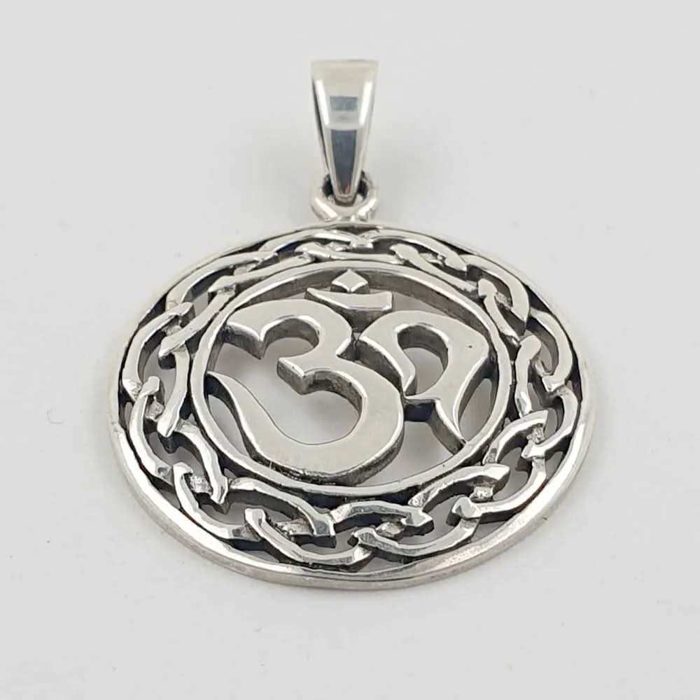 Om Aum Anhänger Schmuck - Om - Sanskrit 925er Silber - Firma Holzenplotz - Silberketten - Goldketten.de