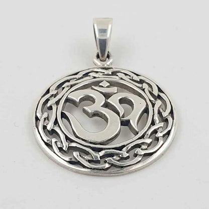 Om Aum Anhänger Schmuck - Om - Sanskrit 925er Silber - Firma Holzenplotz - Silberketten - Goldketten.de