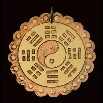 Pah Kwa und die große Monade Durchmesser: 33mm  Messing Kupfer 