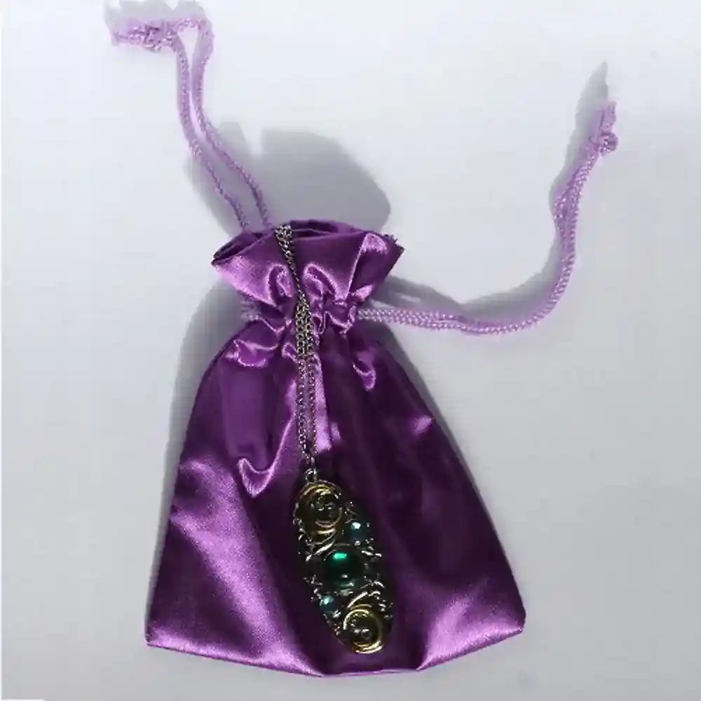 Sulis Minerva Mythische Kelten  Knoten Pentagramm Schmuck Anhänger Amulette