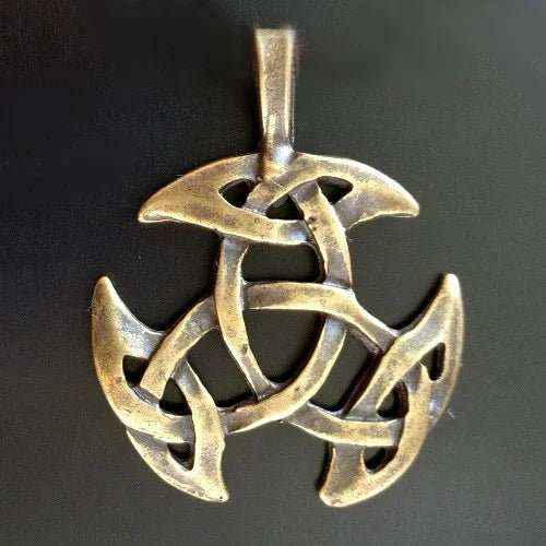 Triade- Anhänger Schmuck - Keltische Knoten - 38x30mm