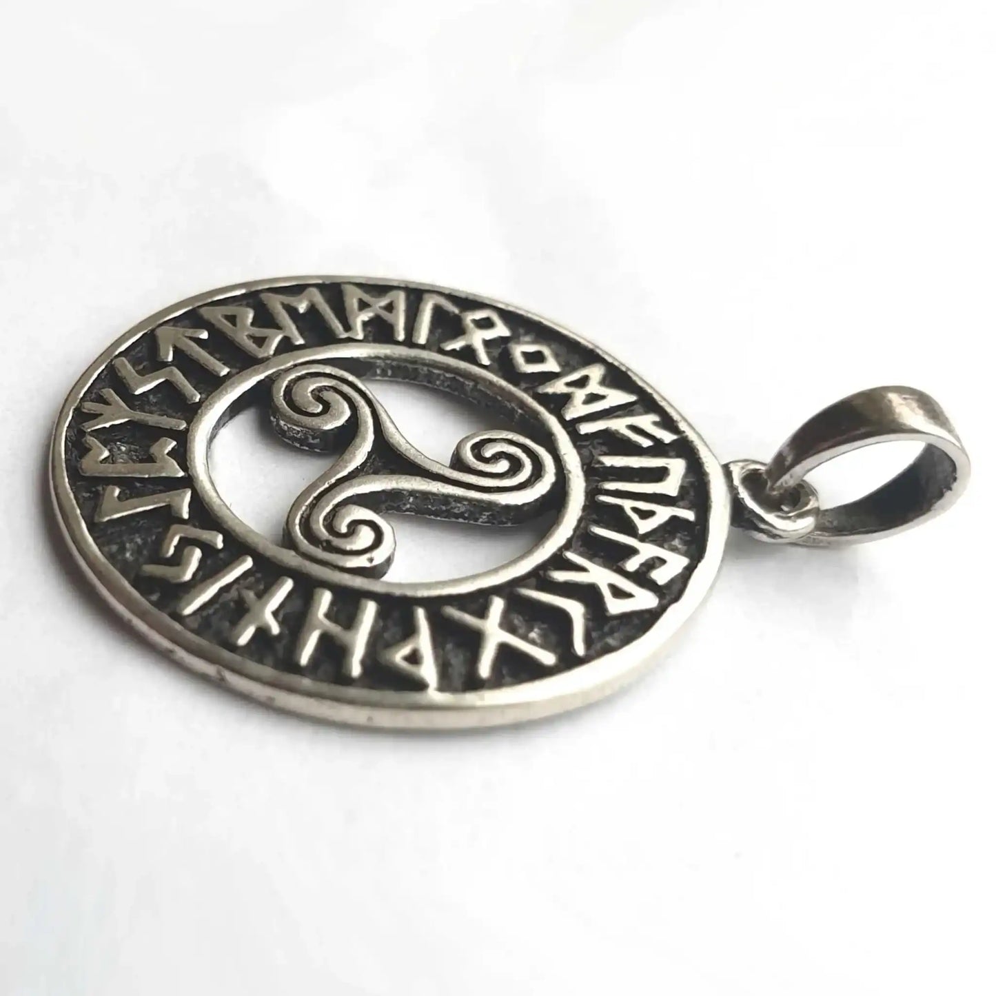 Triskel mit Runen Anhänger 925er Silber - 25 mm keltisch Wikinger - Firma Holzenplotz - Silberketten - Goldketten.de