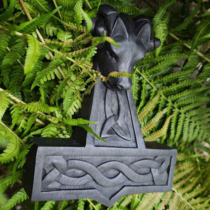 Widder Hammer Thorshammer Wandschmuck Holz handgeschnitzt schwarz