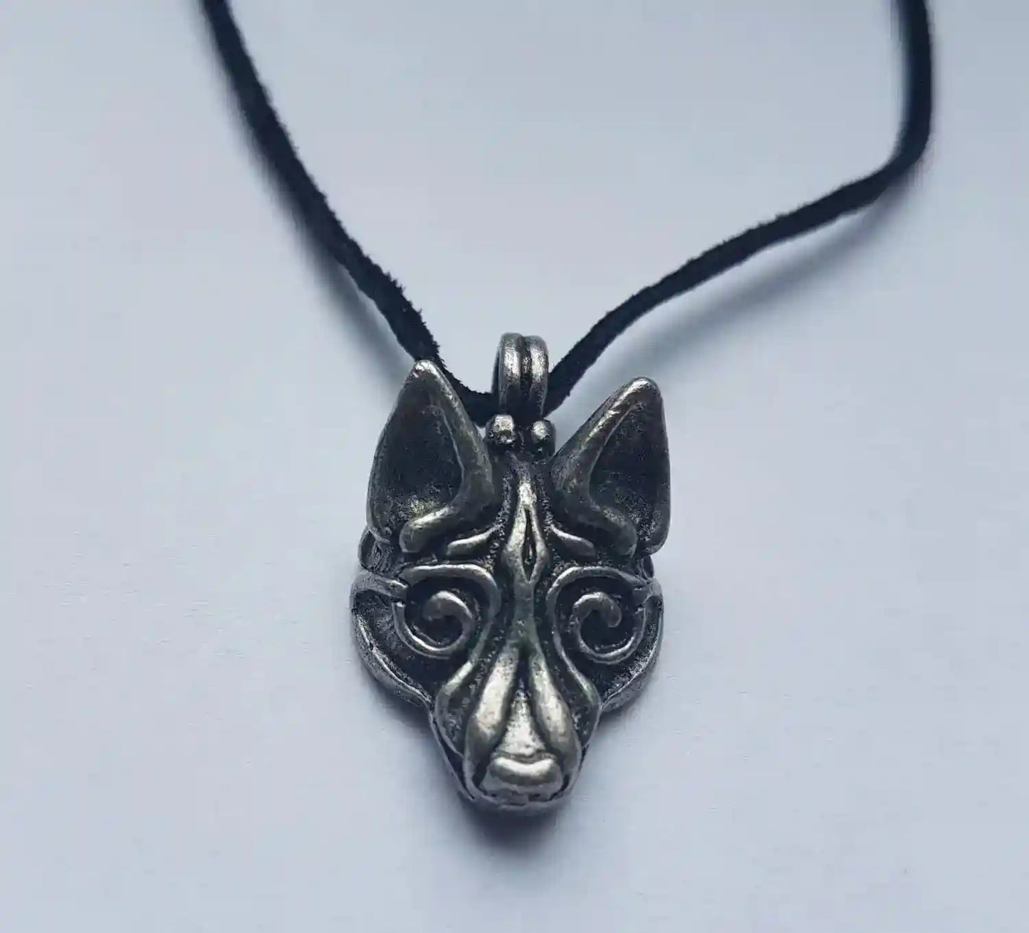 Wikingerwolf Fenrir Loki versilbert Zinn Schmuck Anhänger Vikings celt - Firma Holzenplotz - Silberketten-Goldketten.de 