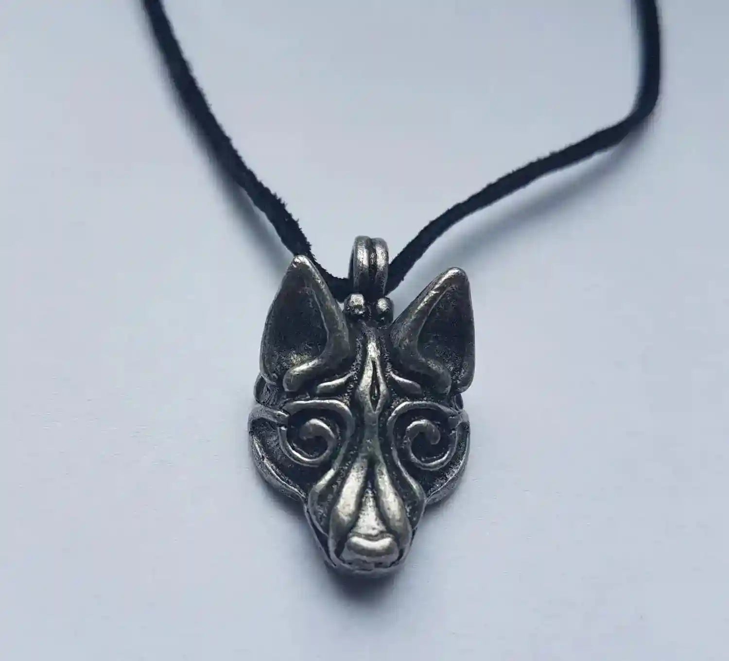 Wikingerwolf Fenrir Loki versilbert Zinn Schmuck Anhänger Vikings celt - Firma Holzenplotz - Silberketten-Goldketten.de 